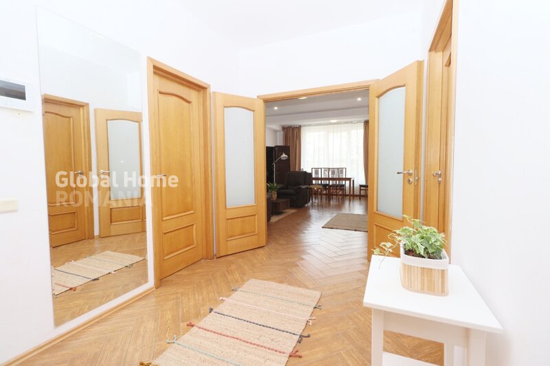 Sat Francez, Aron Cotrus, apartament 3 camere 101 mp, 2005, Parc Herastrau.